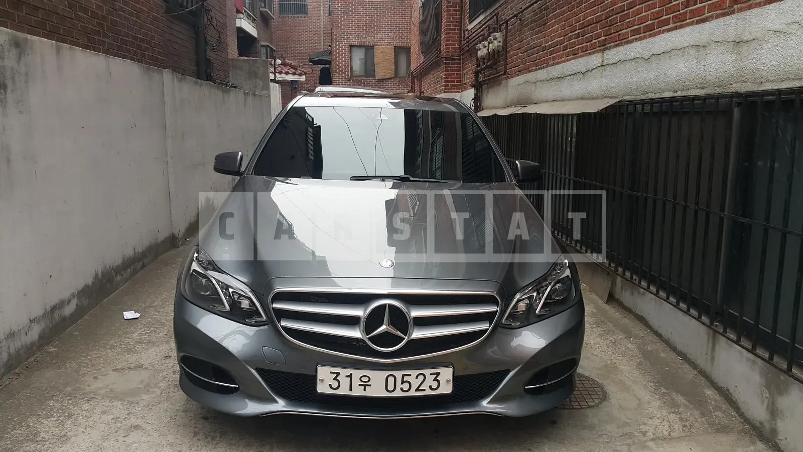 Photo 2 of 3: 2015 Mercedes-Benz E220 CDI, VIN WDDHF0AB6GB272168 — Korean insurance auction