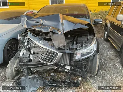 Photo 1 of 10: 2019 Kia Carnival, VIN KNHMF37ABLS627073 — Korean insurance auction