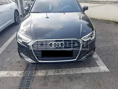 Photo 1 of 26: 2018 Audi I 40TFSI, VIN WAUZZZ8V8J1081484 — Korean insurance auction
