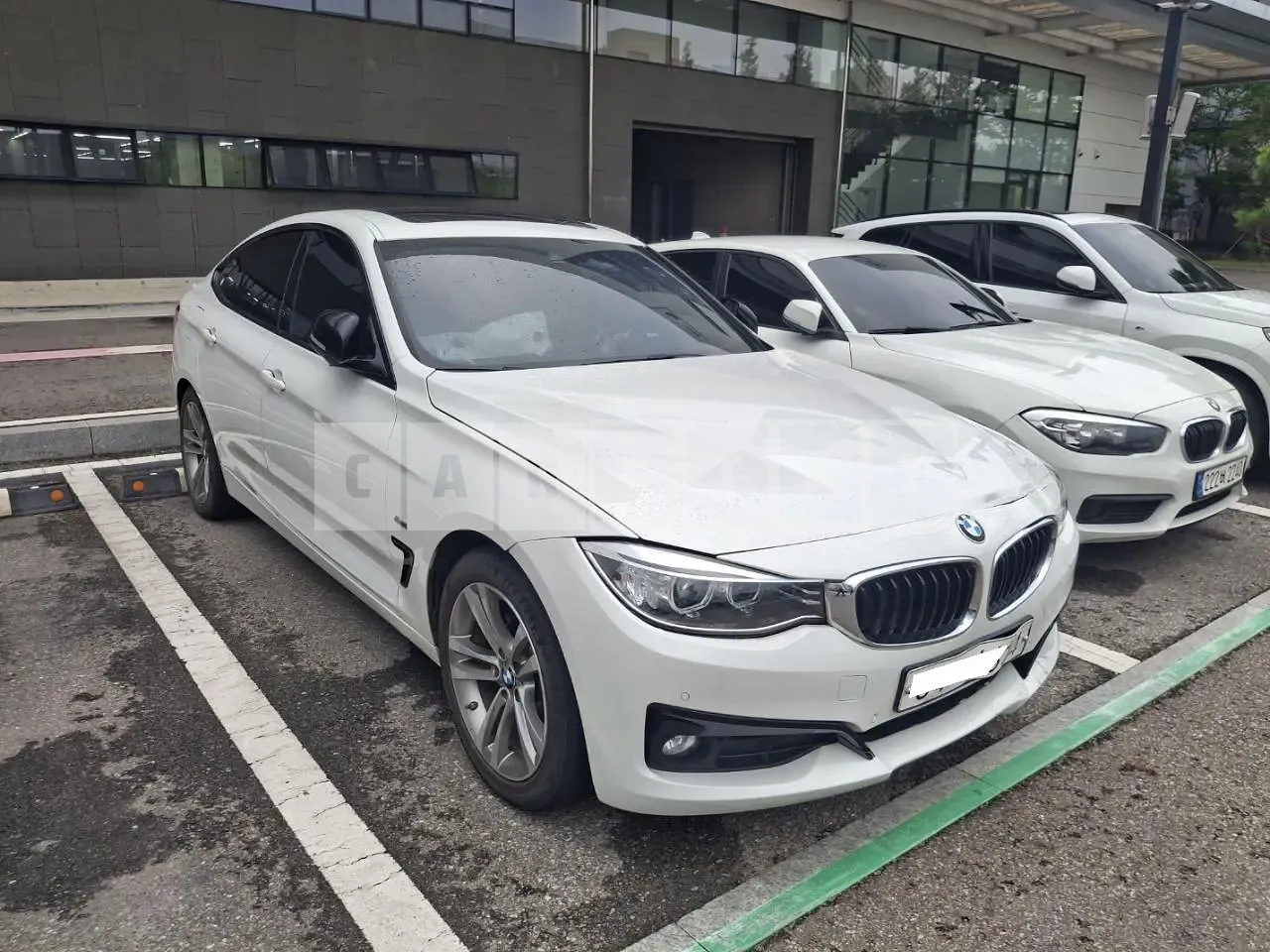 Photo 2 of 33: 2015 BMW 320d GT xDrive, VIN WBA8Y9107GGJ86360 — Korean insurance auction