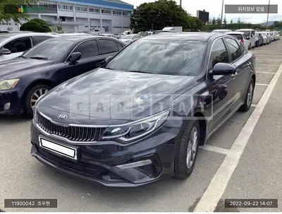 Photo 1 of 5: 2018 Kia K5, VIN KNAGS411BKA323141 — Korean insurance auction