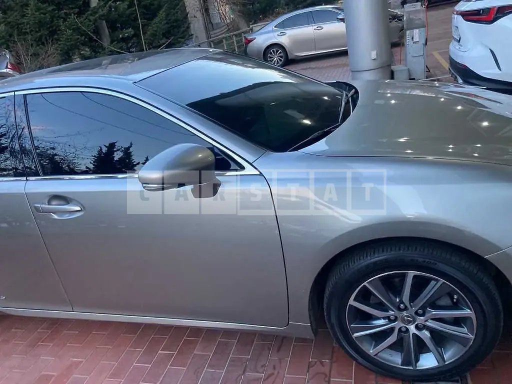 Photo 2 of 33: 2017 Lexus ES300h, VIN JTHBW1GG8H2153806 — Korean insurance auction