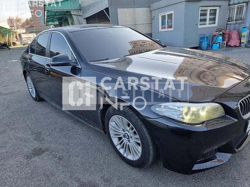 Photo 2 of 38: 2015 BMW 520d, VIN WBA5E5101FG064595 — Korean insurance auction