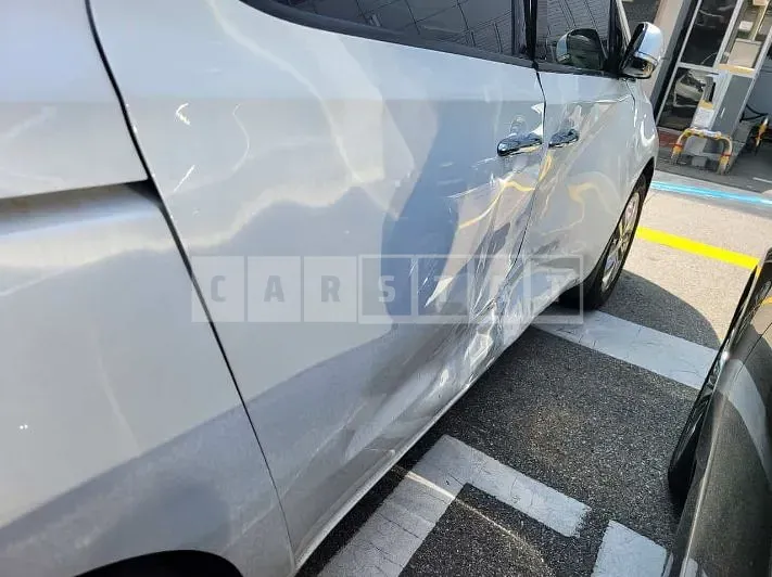 Photo 2 of 14: 2016 Kia Carnival 9 Seater — Korean insurance auction