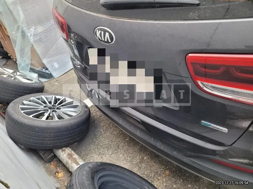 Photo 2 of 16: 2016 Kia Sorento 2.0, VIN KNAPH81ABHA275656 — Korean insurance auction