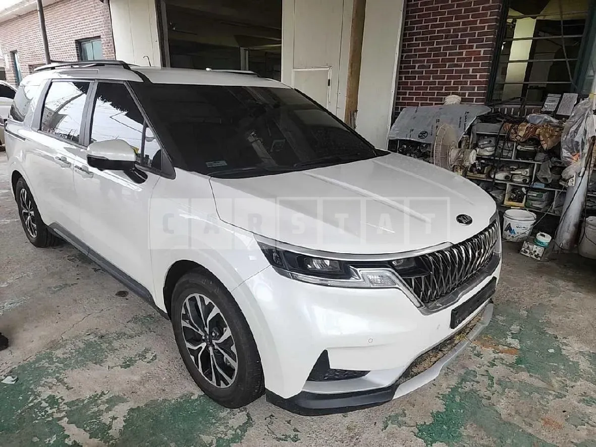 Photo 2 of 36: 2020 Kia Carnivals, VIN KNANB81BBMS024090 — Korean insurance auction
