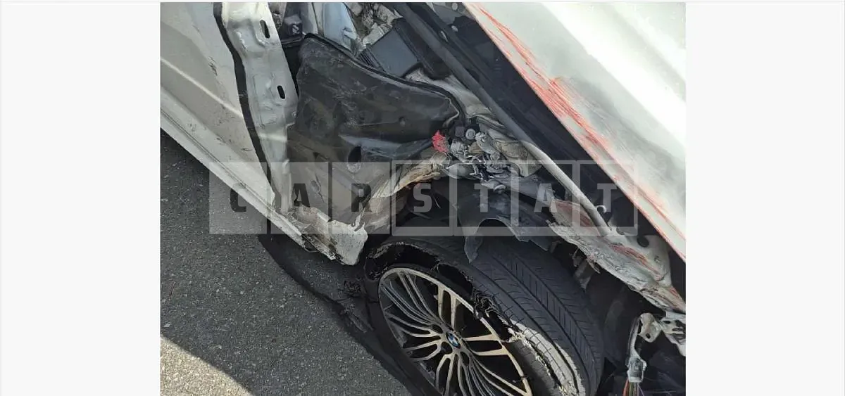 Photo 2 of 26: 2020 BMW 530i xDrive M Sport Packag — Korean insurance auction
