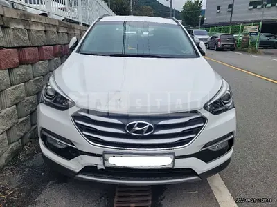Photo 1 of 30: 2016 Hyundai Santa Fe, VIN KMHSW81UBGU538427 — Korean insurance auction