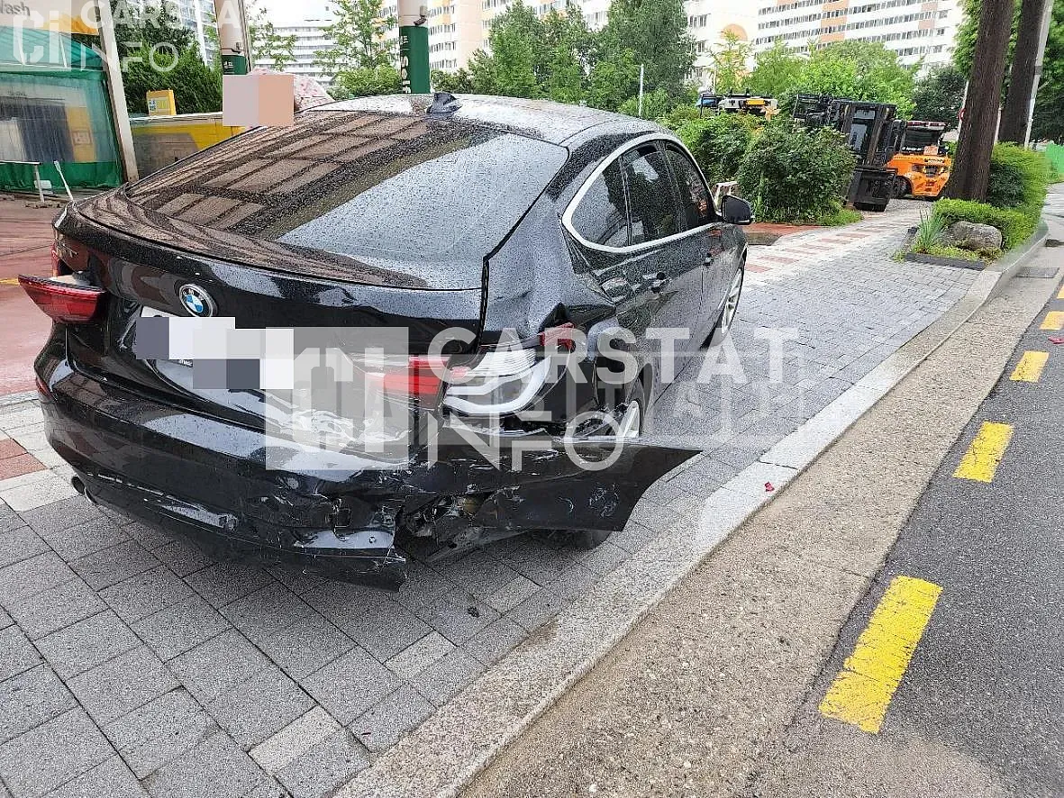 Photo 2 of 39: 2020 BMW 320d Gran Turismo RDE2, VIN WBA8T3I01LCE45960 — Korean insurance auction