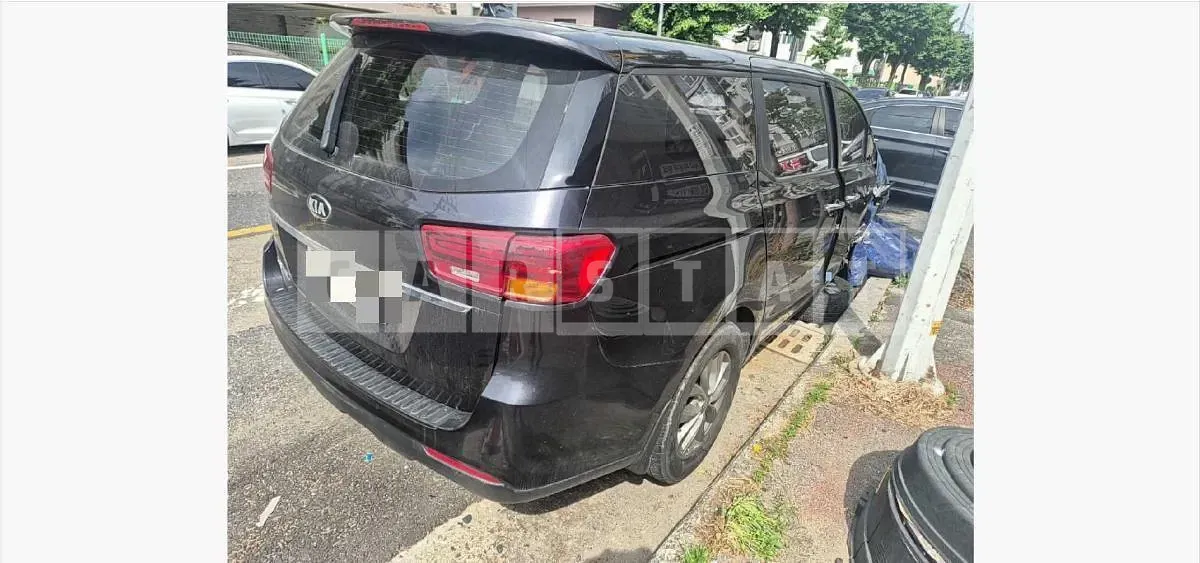 Photo 2 of 29: 2018 Kia Carnivals — Korean insurance auction