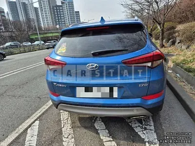 Photo 1 of 15: 2017 Hyundai Tucson TL — Korean insurance auction