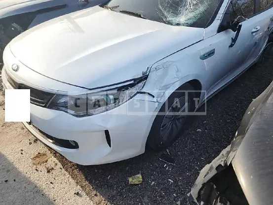 Photo 2 of 20: 2017 Kia K5, VIN KNAGT41EBHA009834 — Korean insurance auction