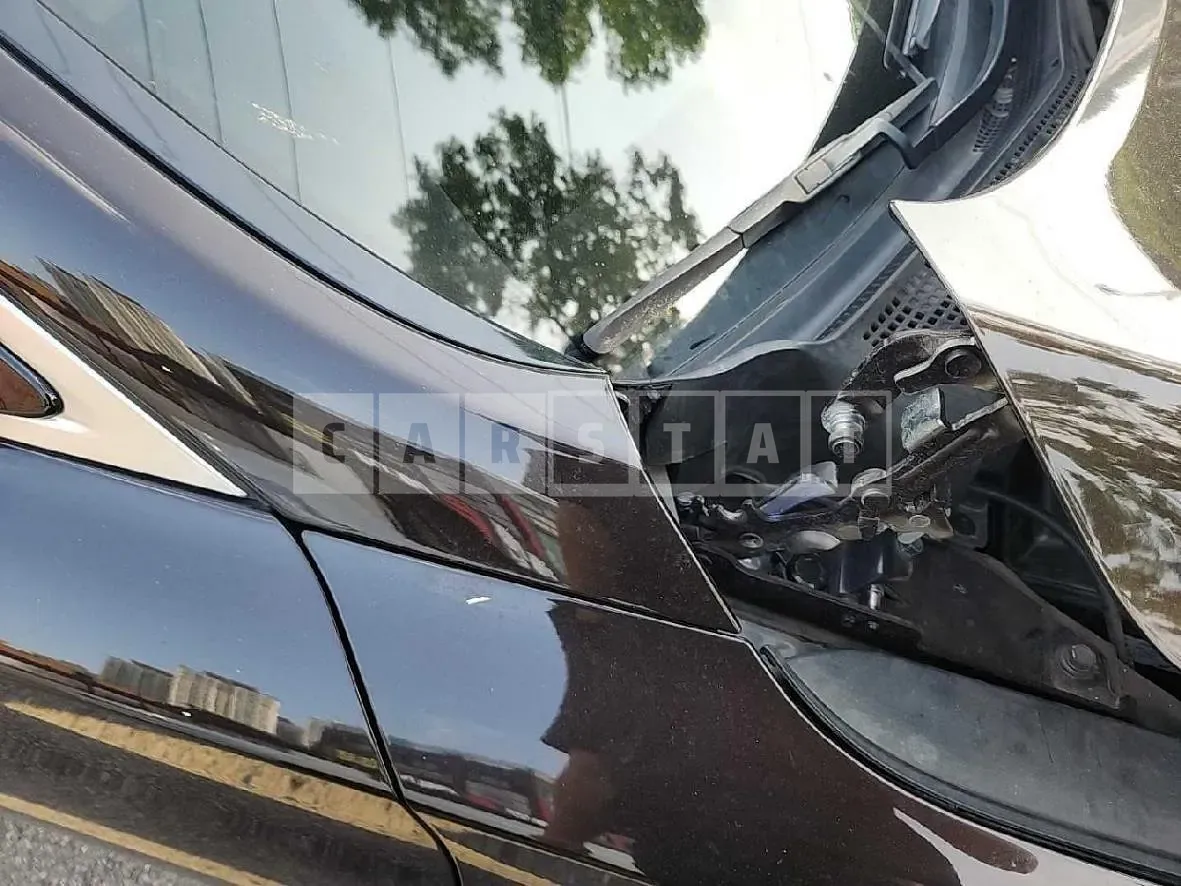 Photo 2 of 17: 2017 Genesis G80 3.3 — Korean insurance auction
