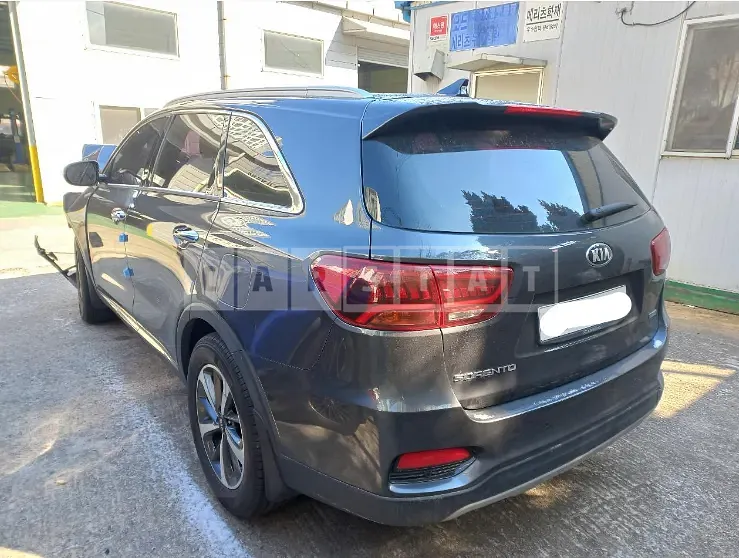Photo 2 of 10: 2019 Kia Sorento, VIN KNAPG81ABKA510612 — Korean insurance auction