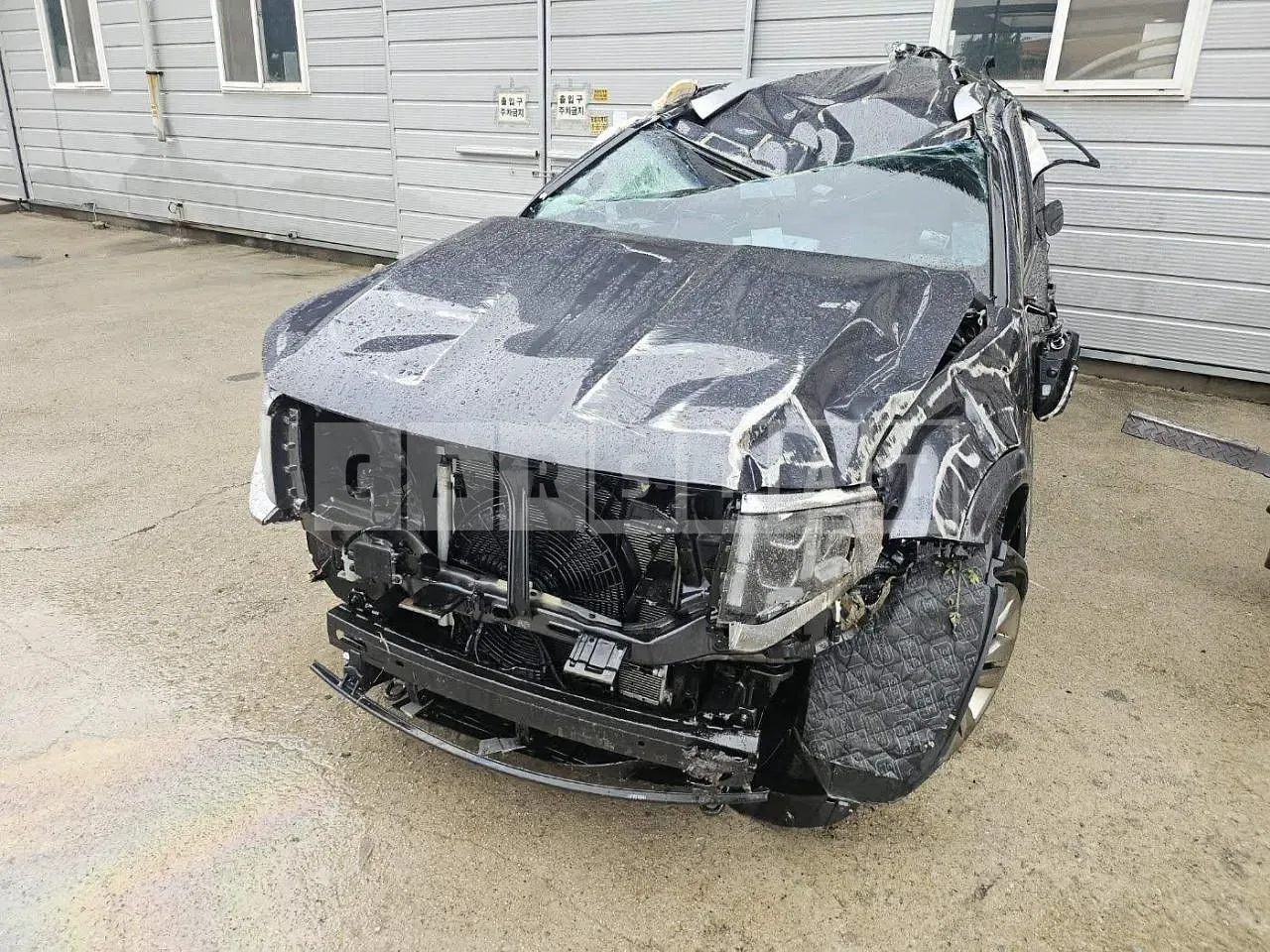 Photo 2 of 23: 2020 Kia Mojave, VIN KNAKN814DMA209637 — Korean insurance auction