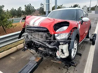 Photo 1 of 7: 2016 MINI Cooper D Countryman ALL4, VIN WMWXD5101GWT62597 — Korean insurance auction