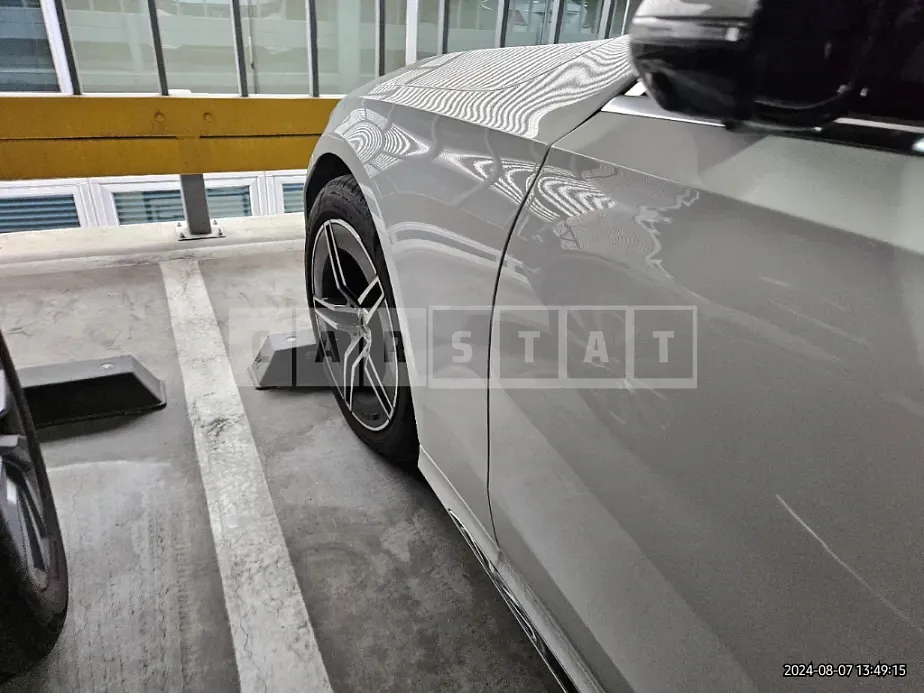 Photo 2 of 34: 2024 Mercedes-Benz E300 4Matic — Korean insurance auction