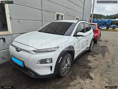 Photo 1 of 10: 2018 Hyundai Kona Electric, VIN KMHK381GFKU010991 — Korean insurance auction
