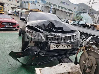 Photo 1 of 15: 2020 Kia K5, VIN KNAGS416BLA377178 — Korean insurance auction