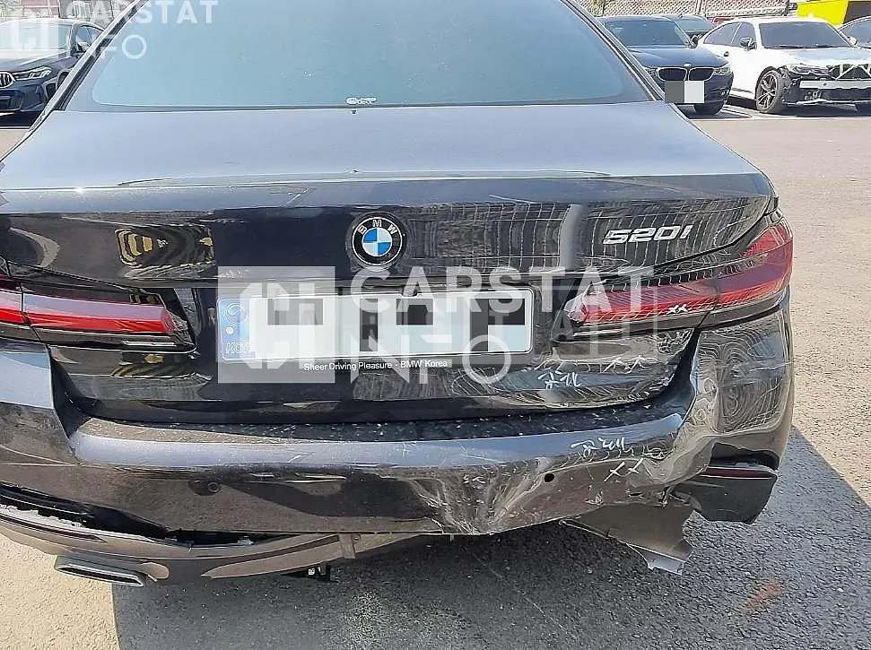 Photo 2 of 58: 2020 BMW 520i M Sport Package, VIN WBA11BH04MCF59489 — Korean insurance auction