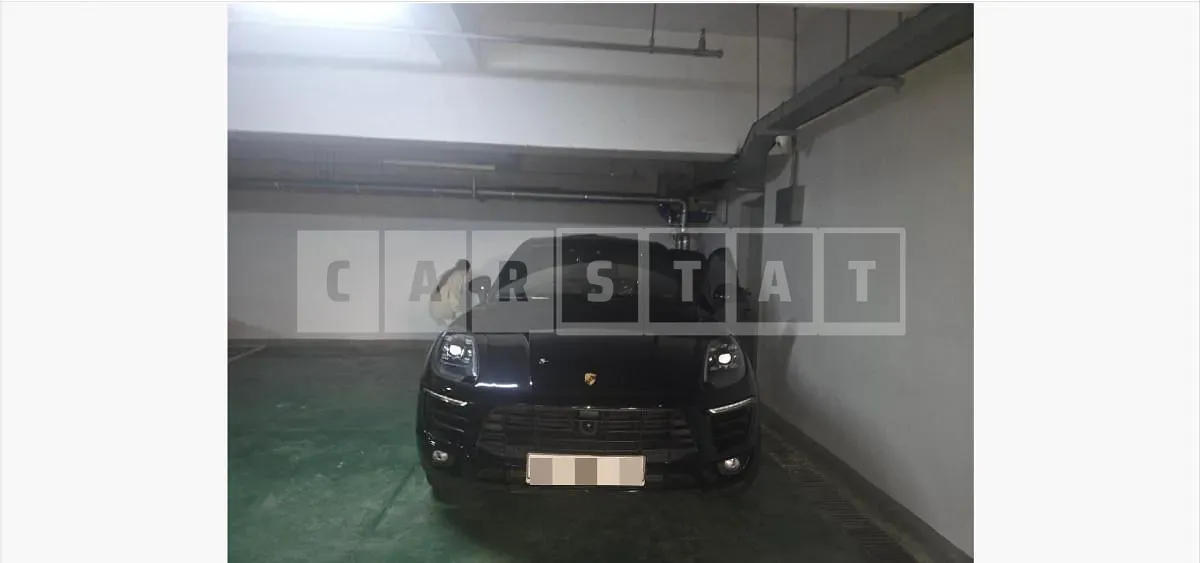 Photo 2 of 29: 2018 Porsche Macan — Korean insurance auction