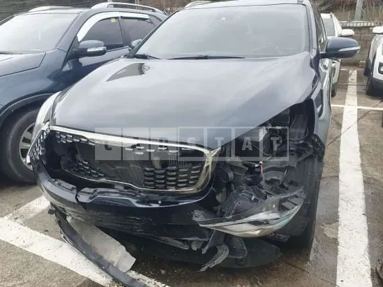Photo 2 of 28: 2019 Kia Sorento — Korean insurance auction