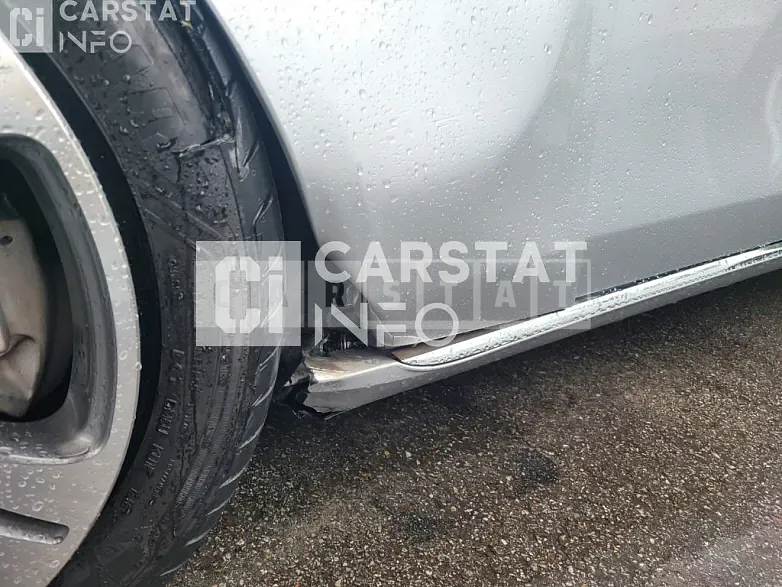 Photo 2 of 15: 2016 Mercedes-Benz E300 — Korean insurance auction