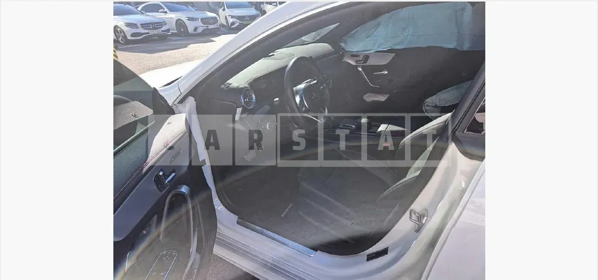Photo 2 of 28: 2020 Mercedes-Benz CLA250 4Matic — Korean insurance auction