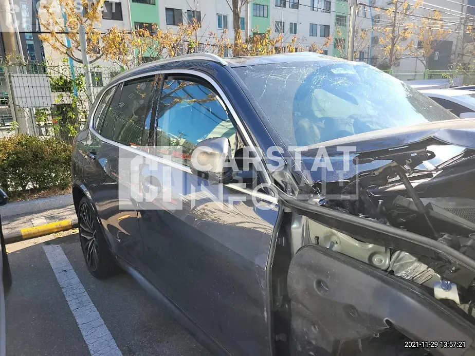 Photo 2 of 15: 2020 BMW X5 M50d, VIN WBACV0108L9C74656 — Korean insurance auction