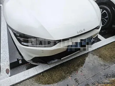 Photo 1 of 26: 2022 Kia EV6 Long Range — Korean insurance auction