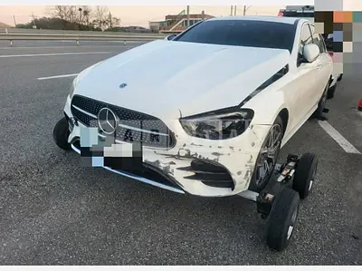 Photo 1 of 16: 2023 Mercedes-Benz E220 d 4Matic — Korean insurance auction