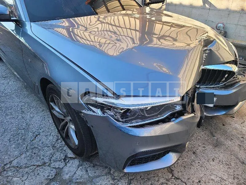 Photo 2 of 7: 2017 BMW 520d — Korean insurance auction