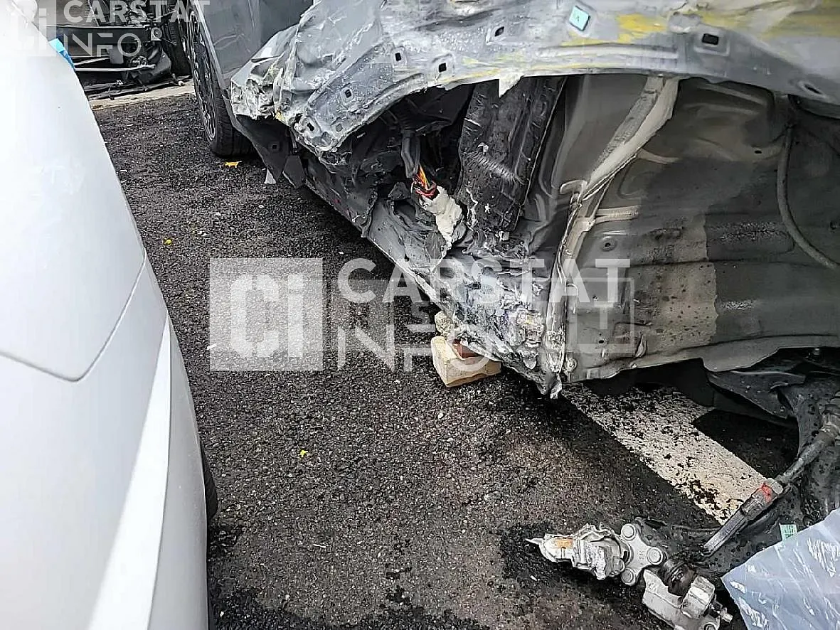 Photo 2 of 21: 2022 Hyundai Modern Ionic 5, VIN KMHKR81CPNU084885 — Korean insurance auction