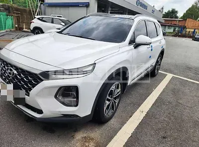 Photo 1 of 9: 2018 Hyundai Santa Fe 2.0 — Korean insurance auction