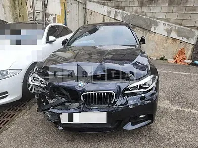 Photo 1 of 23: 2015 BMW 520d xDrive, VIN WBA5E710XGG156320 — Korean insurance auction