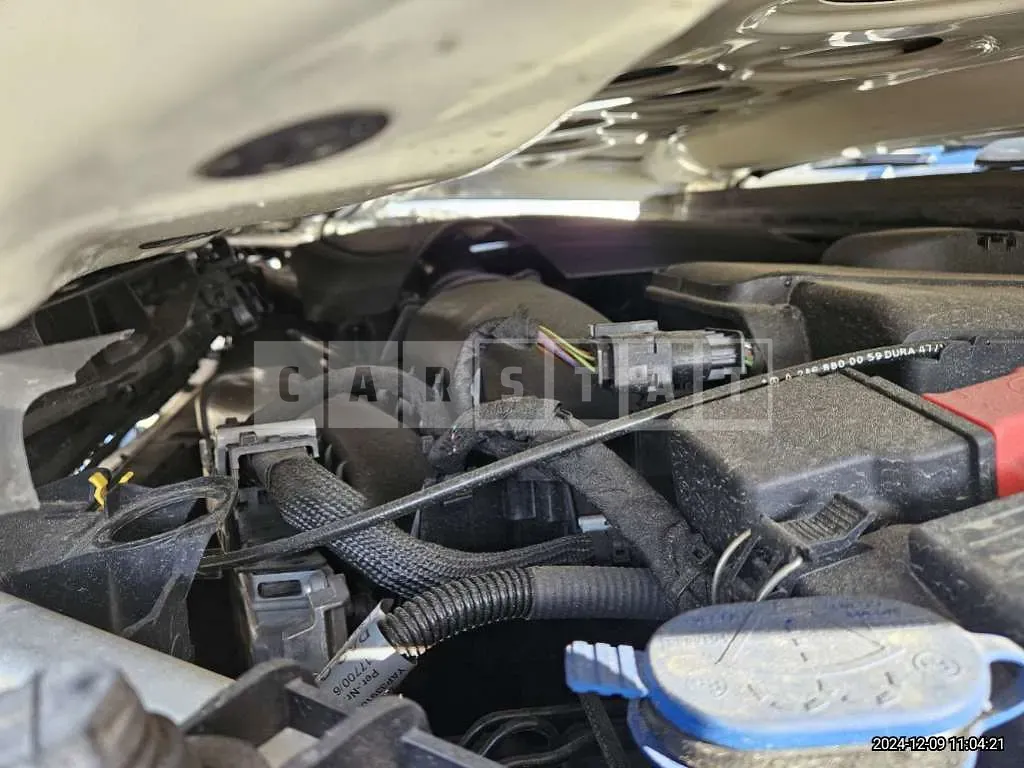 Photo 2 of 34: 2018 Mercedes-Benz A200 — Korean insurance auction