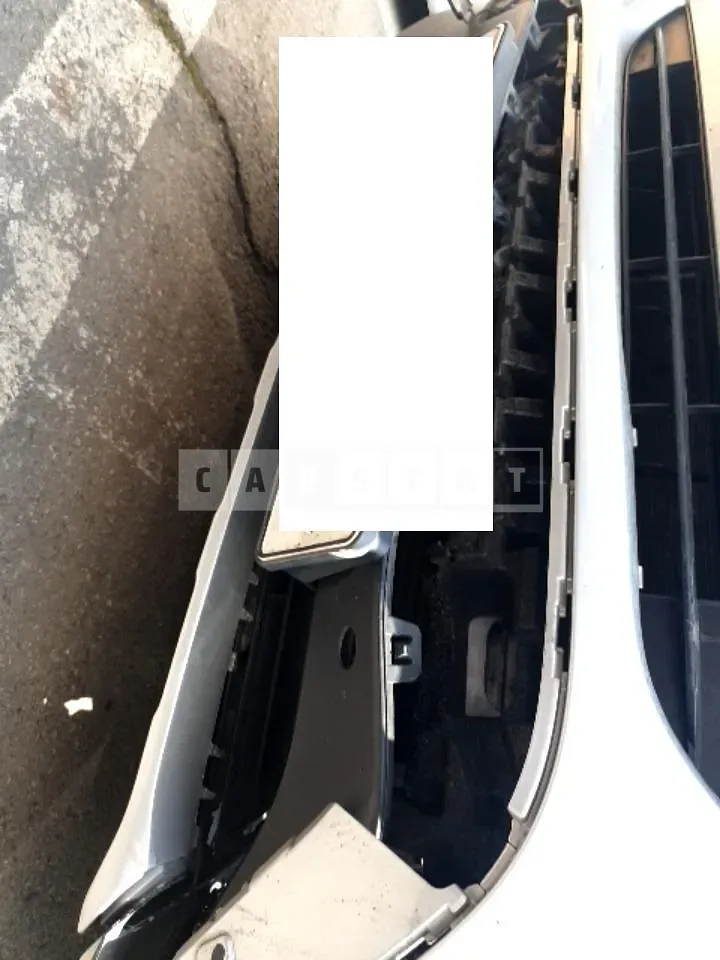 Photo 2 of 18: 2015 BMW X4 xDrive 20d, VIN WBAXX1105F0L95989 — Korean insurance auction