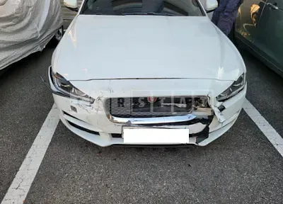 Photo 1 of 22: 2016 Jaguar XE 2.0d — Korean insurance auction