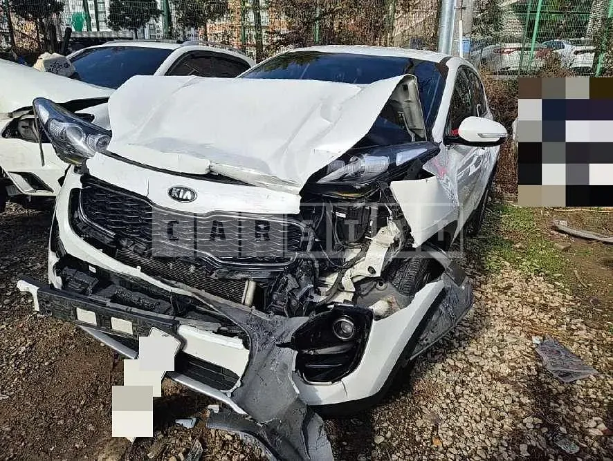 Photo 2 of 22: 2017 Kia Sportage 2.0 Gasoline — Korean insurance auction