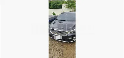 Photo 1 of 7: 2015 Kia Carnivals — Korean insurance auction