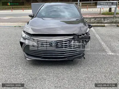 Photo 1 of 16: 2019 Toyota Avalon, VIN 4T1B21FB0KU010584 — Korean insurance auction