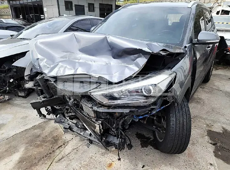 Photo 2 of 22: 2016 Hyundai Tucson, VIN KMHJ3815GGU120576 — Korean insurance auction