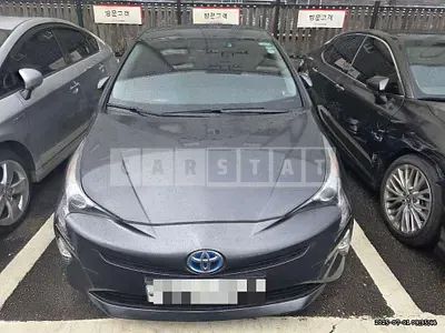 Photo 1 of 25: 2017 Toyota Prius — Korean insurance auction
