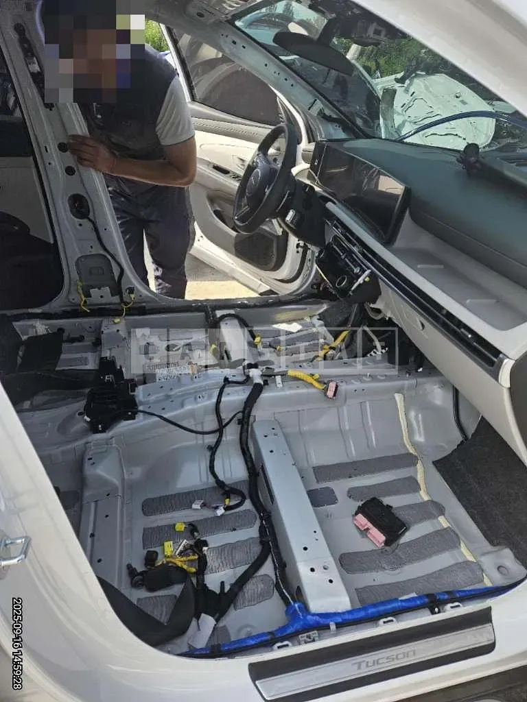 Photo 2 of 14: 2025 Hyundai Tucson NX4 Hybrid — Korean insurance auction