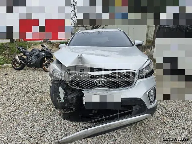 Photo 2 of 15: 2015 Kia Sorento 2.0, VIN KNAPF81ABGA154868 — Korean insurance auction