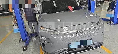 Photo 1 of 17: 2018 Hyundai Kona Electric, VIN KMHK381GFKU005103 — Korean insurance auction