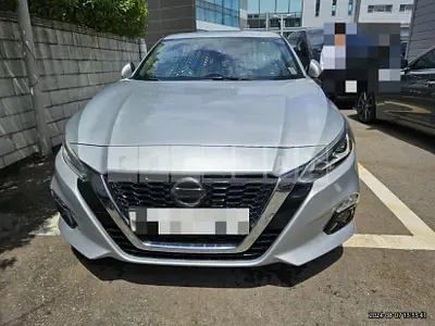 Photo 1 of 23: 2019 Nissan Altima 2.5 — Korean insurance auction