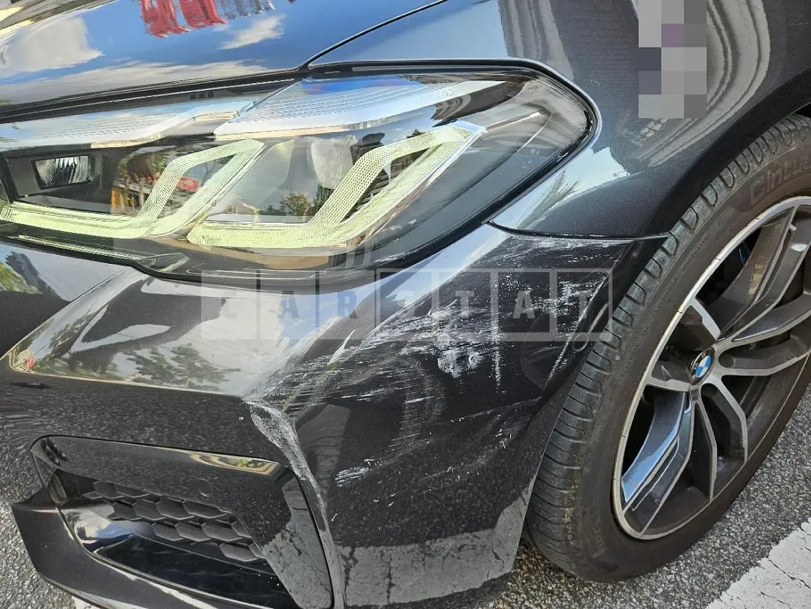 Photo 2 of 3: 2021 BMW (parts) 520i Headlamp — Korean insurance auction