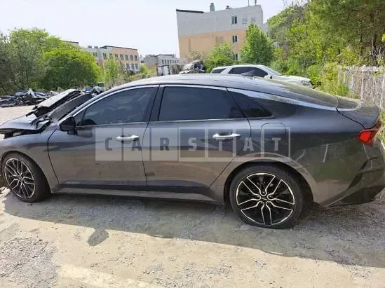 Photo 2 of 16: 2023 Kia K5 — Korean insurance auction