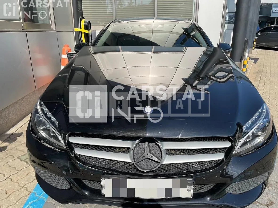 Photo 2 of 28: 2017 Mercedes-Benz C 200, VIN WDDWF4CB7HF559783 — Korean insurance auction